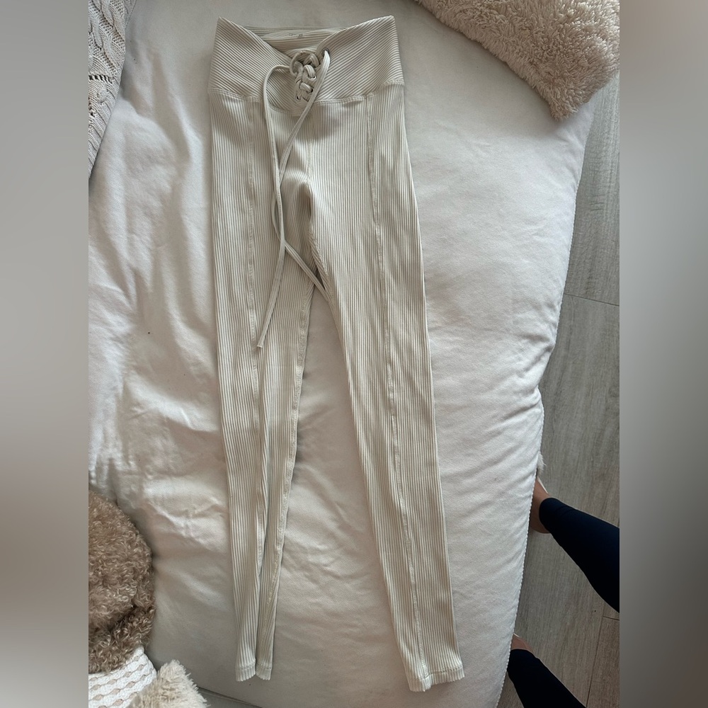 Year of ours Cream leggings xs